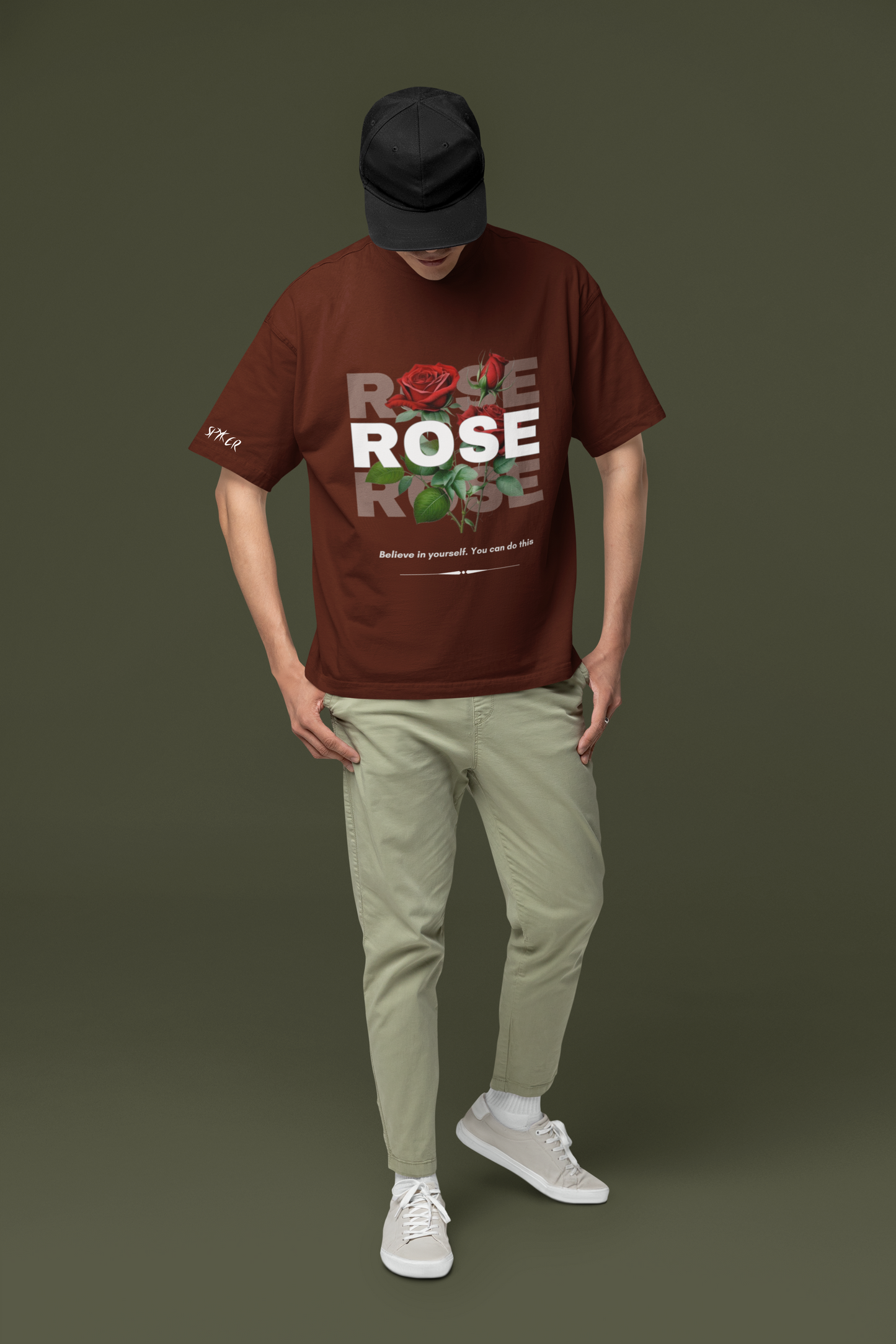 T-shirt à imprimé rose audacieux 🌹